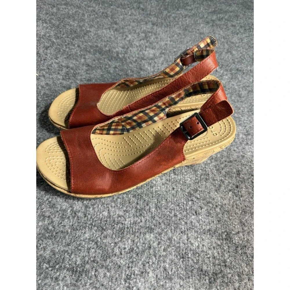 Crocs A‑Leigh Leather Slingback Wedge Sandals – Women’s 10 - Picture 4 of 7